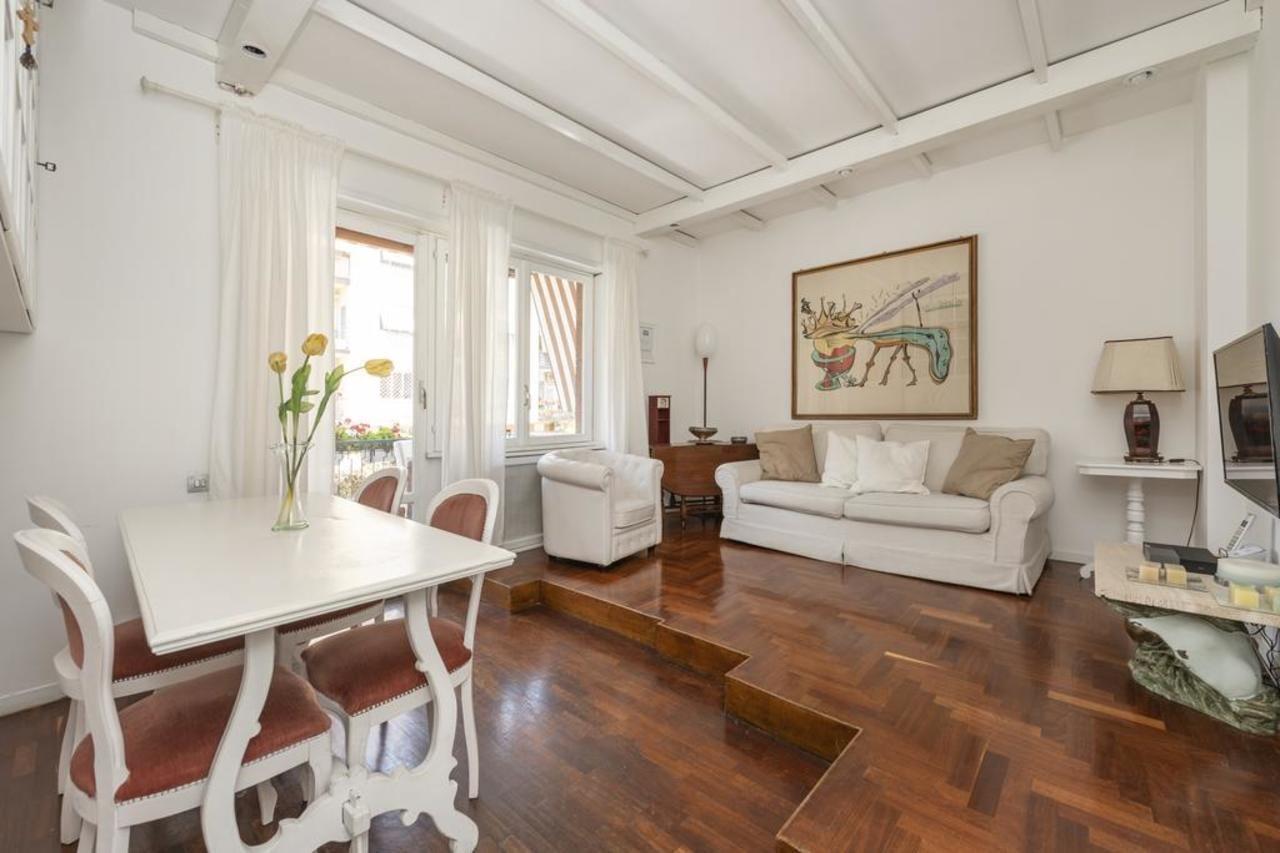 Apartment Shabby Chic Flat Monte Mario Rom